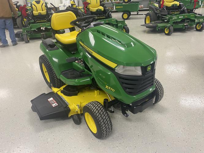 John Deere X570