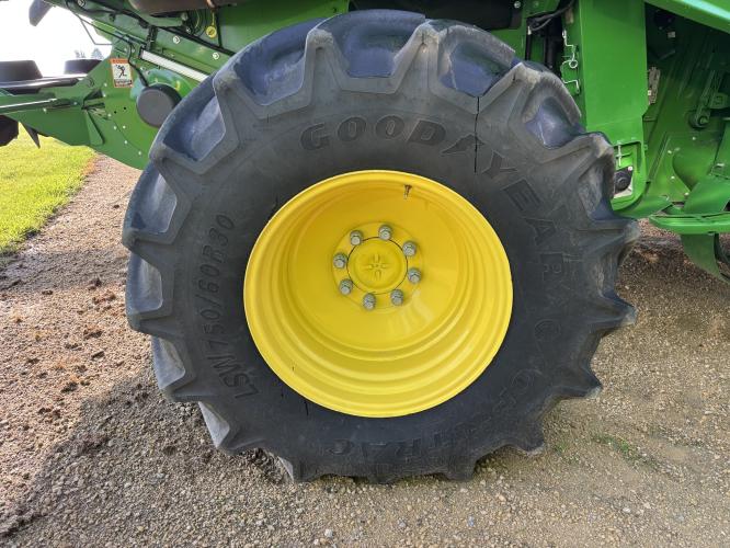 John Deere S790