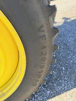John Deere R4045