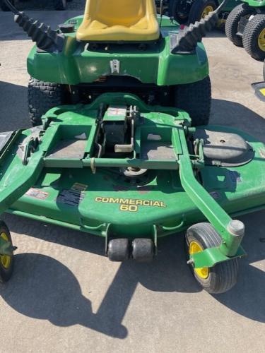 John Deere F620