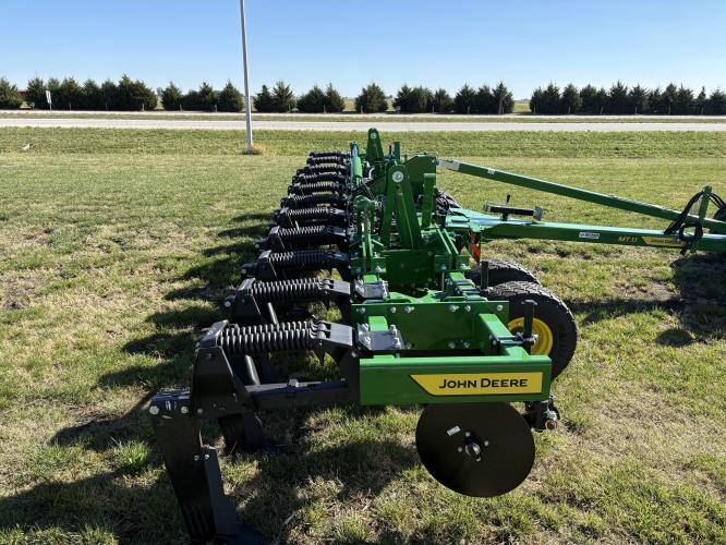 John Deere MT11