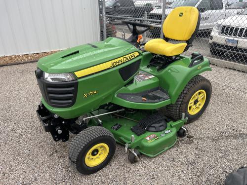 2025 John Deere X754
