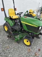 John Deere 2210