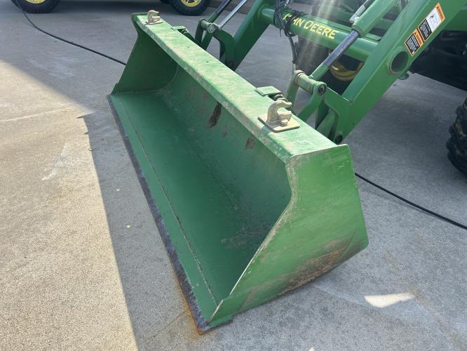 John Deere 4720