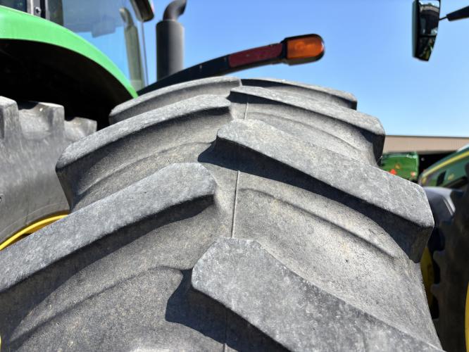 John Deere 8420