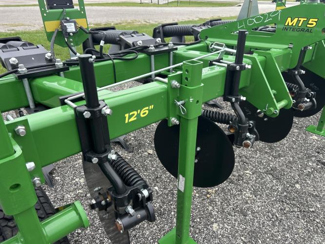 John Deere MT5