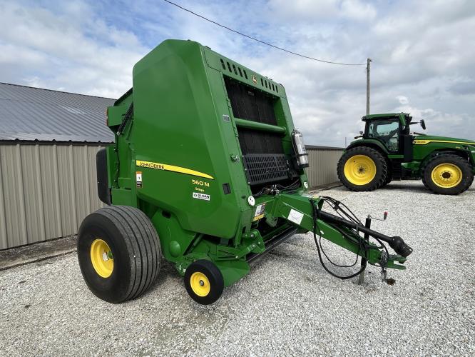 John Deere 560M
