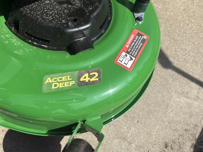 John Deere X370
