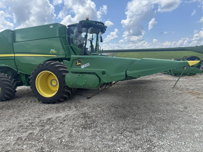 John Deere C12F