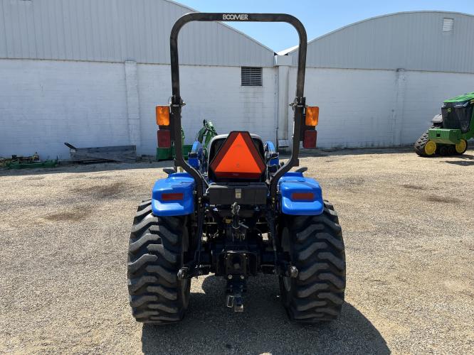 New Holland T2220