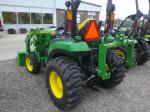 John Deere 2032R