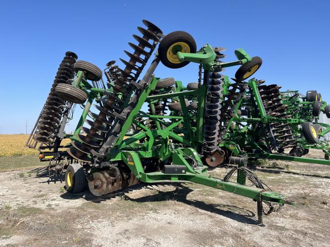 John Deere 2623VT