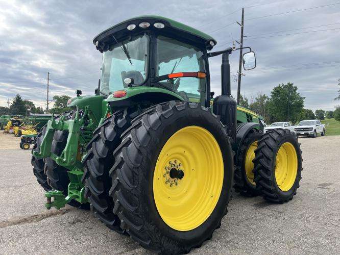 John Deere 8285R