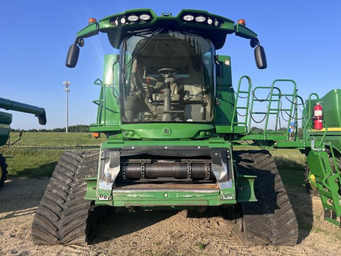 John Deere S780
