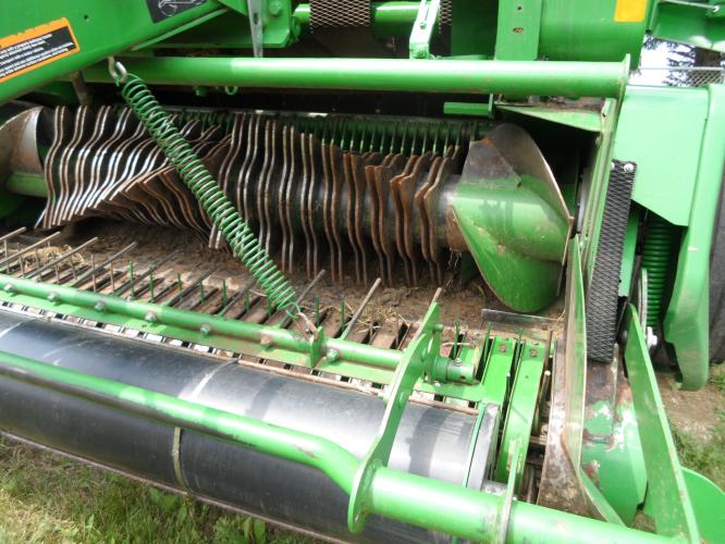 John Deere 560M