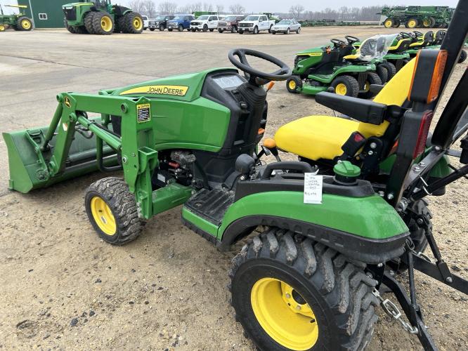 John Deere 1025R