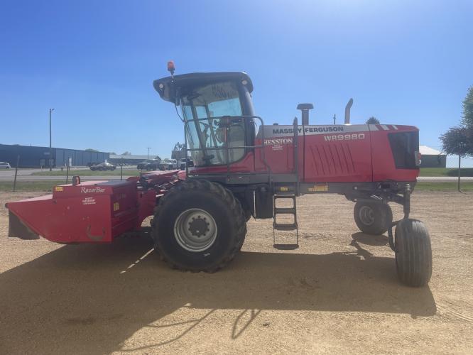Massey Ferguson WR9980