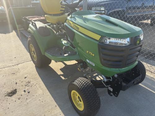 2024 John Deere X754