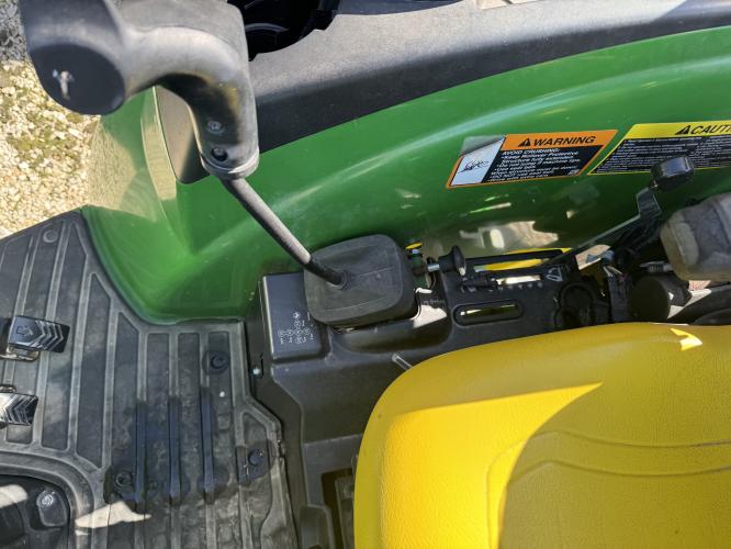 John Deere 4052R