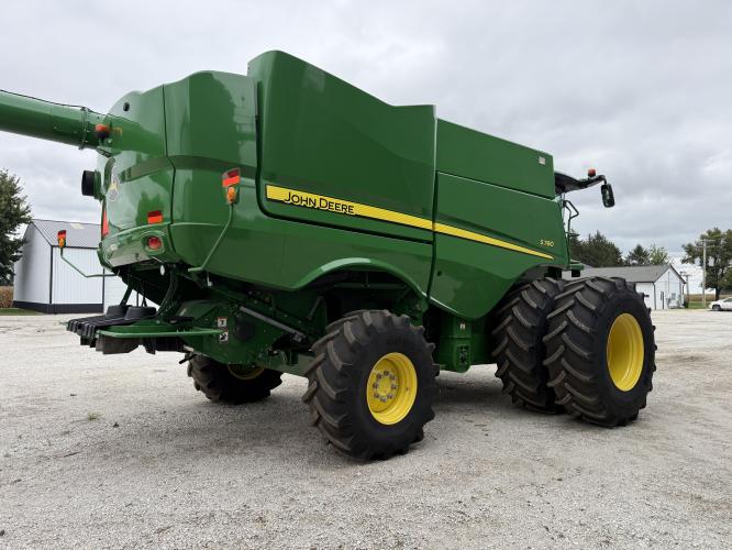 John Deere S780