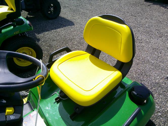 John Deere X570
