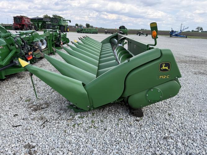 John Deere 712C