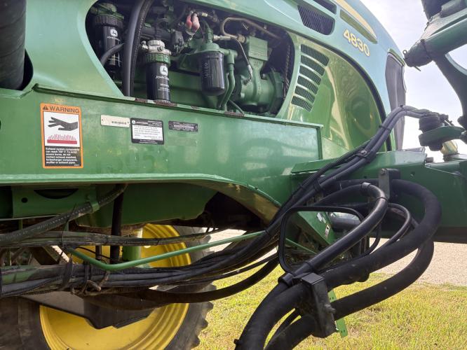 John Deere 4830
