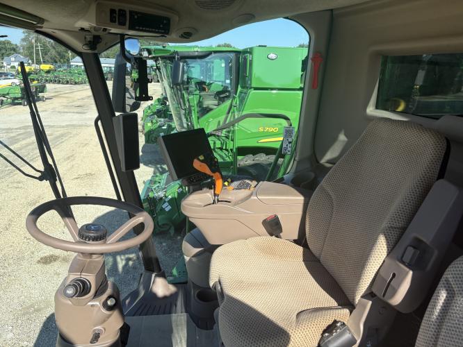 John Deere S780