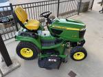 John Deere X738