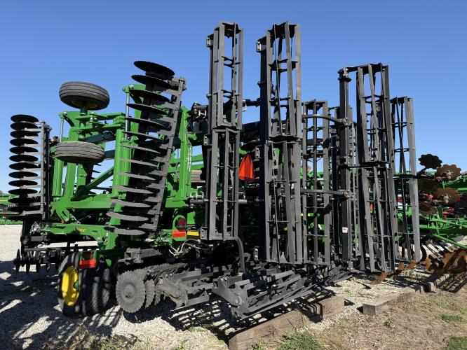John Deere 2660VT