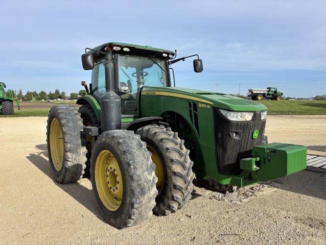 John Deere 8310R