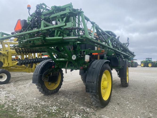 John Deere R4038