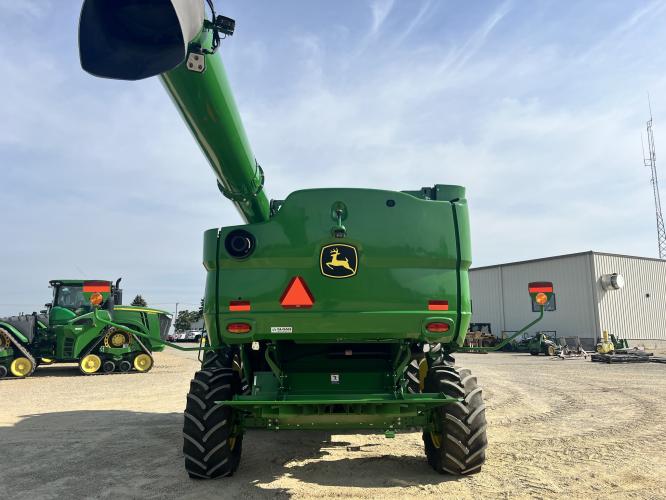 John Deere S770