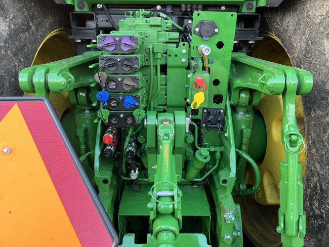 John Deere 8R 370