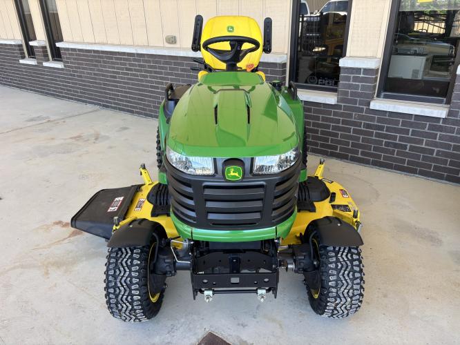John Deere X758
