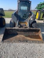 John Deere 332G