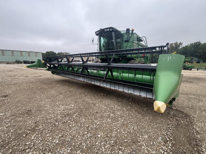 John Deere 625F