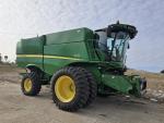 John Deere S670
