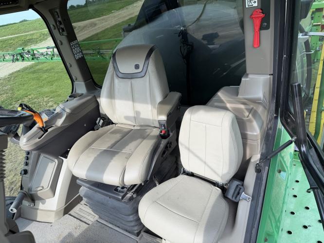 John Deere 612R
