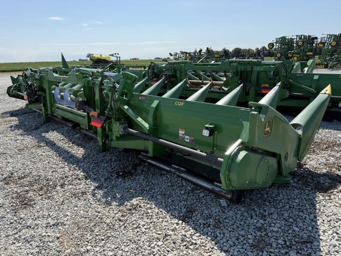 John Deere C12F