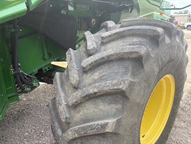 John Deere S770