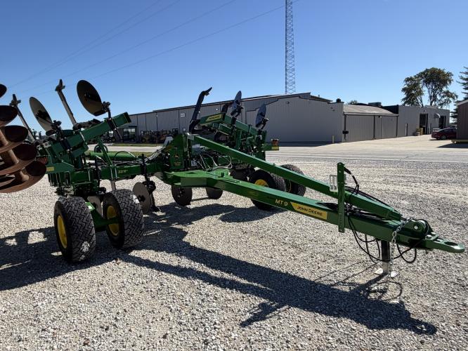 John Deere MT9