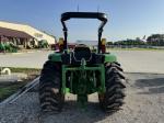 John Deere 4052M