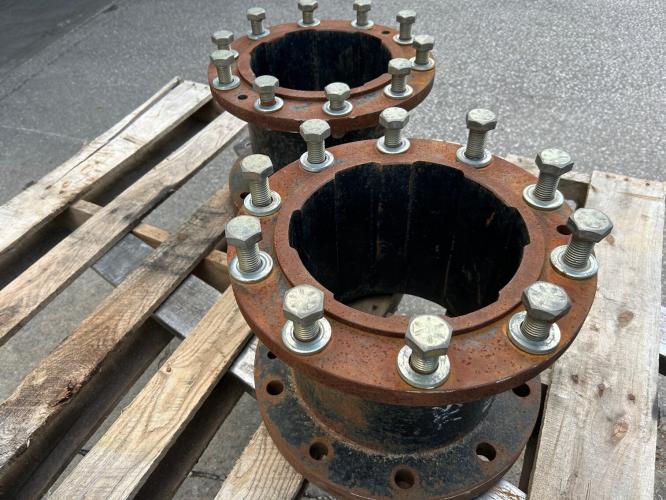 Unverferth 13790D 10" CAST HUB EXT  - 10 BOLT
