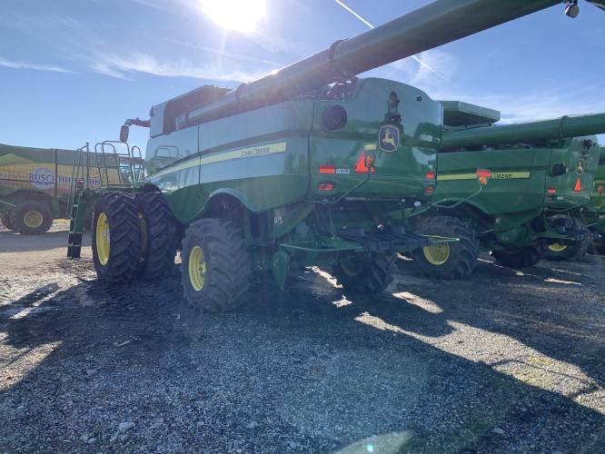 John Deere S780