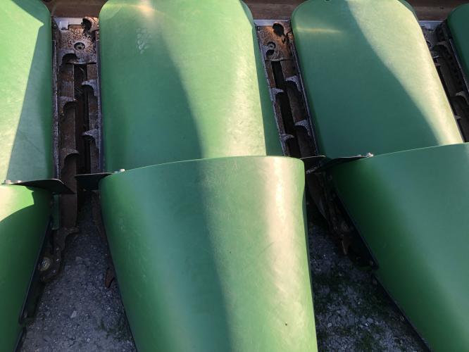 John Deere C16F