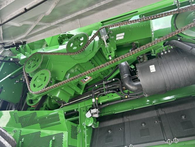 John Deere S780