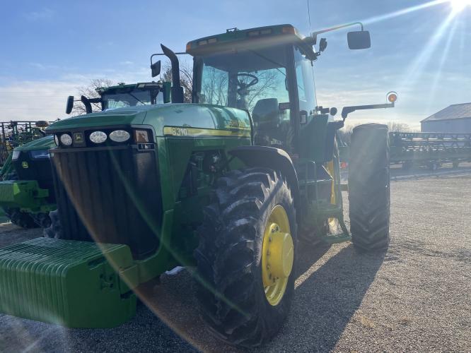 John Deere 8310