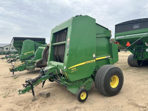 2013 John Deere 569