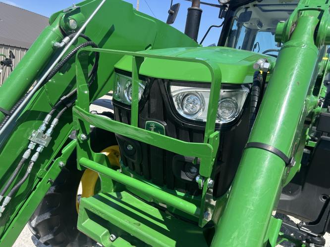 John Deere 6145M